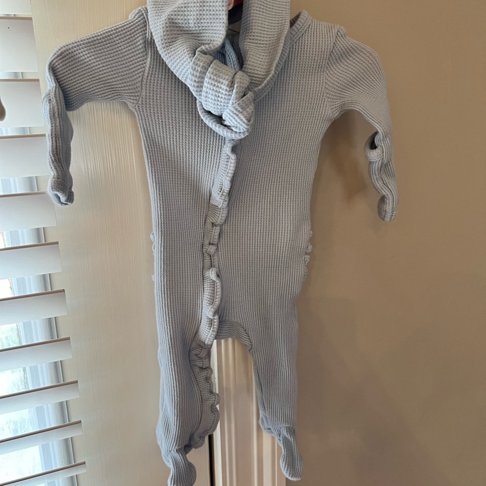 Organic Waffle Ruffle Zip Footie and matching knot headwrap bow